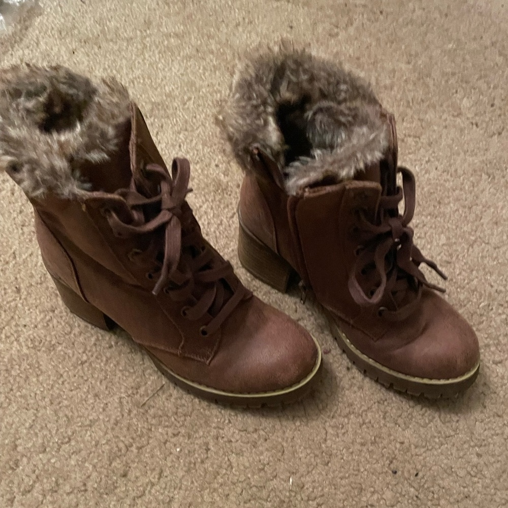 Steve Madden Comfort Ankle Boots 6